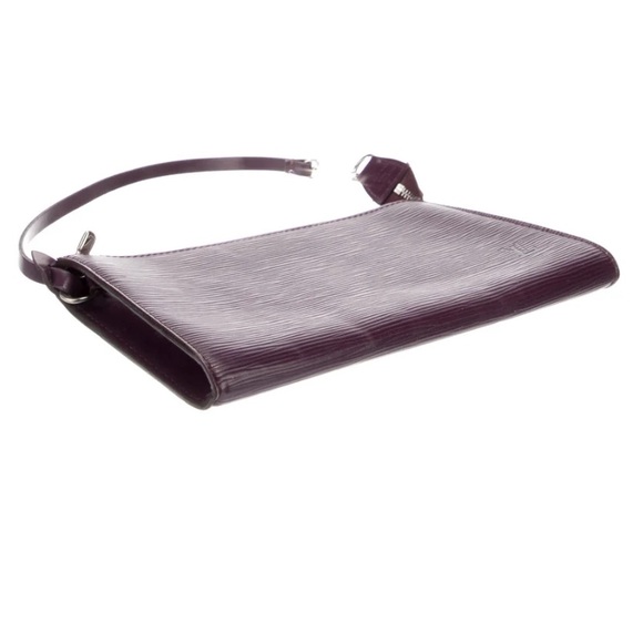 Louis Vuitton Pouchette - Picture 3 of 7